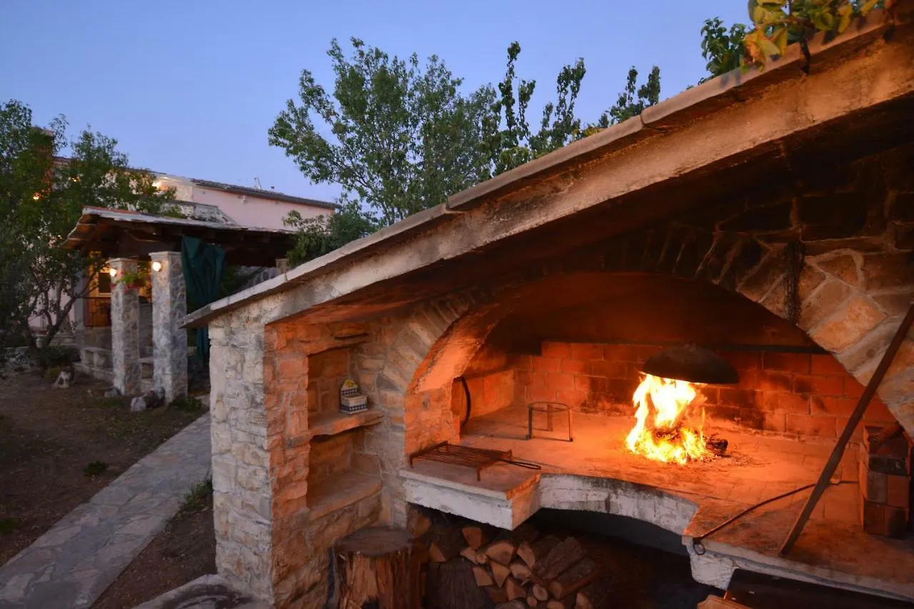 Holiday Home Pavlovi Dvori Smilcic