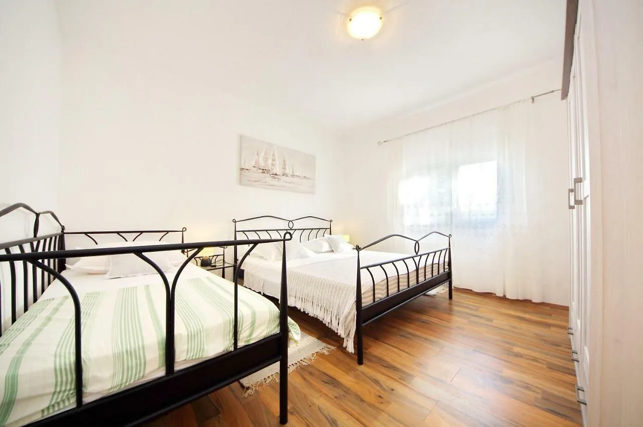 Holiday Home Pavlovi Dvori Smilcic
