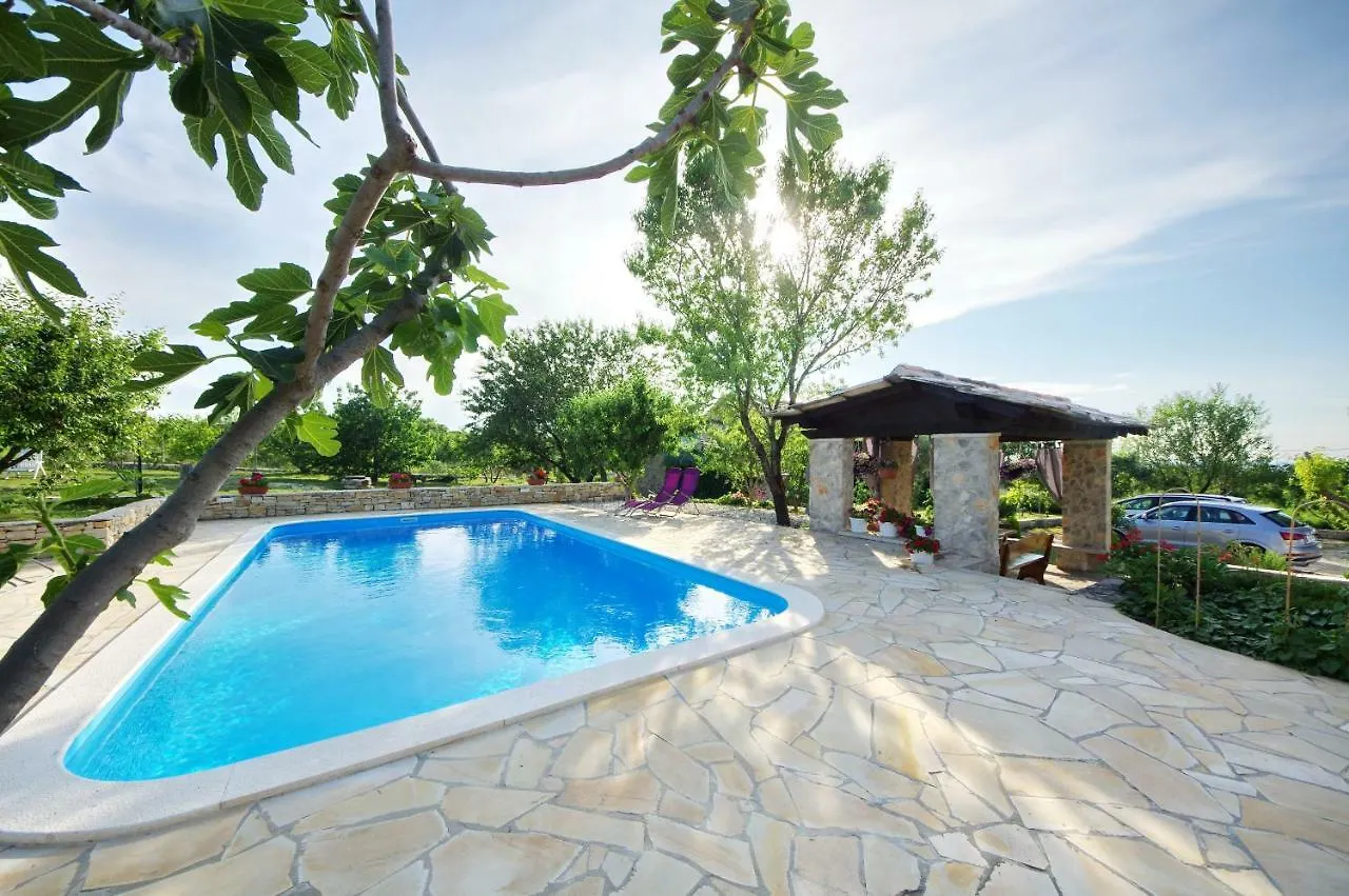 Holiday Home Pavlovi Dvori Smilcic 0*,  Croatia
